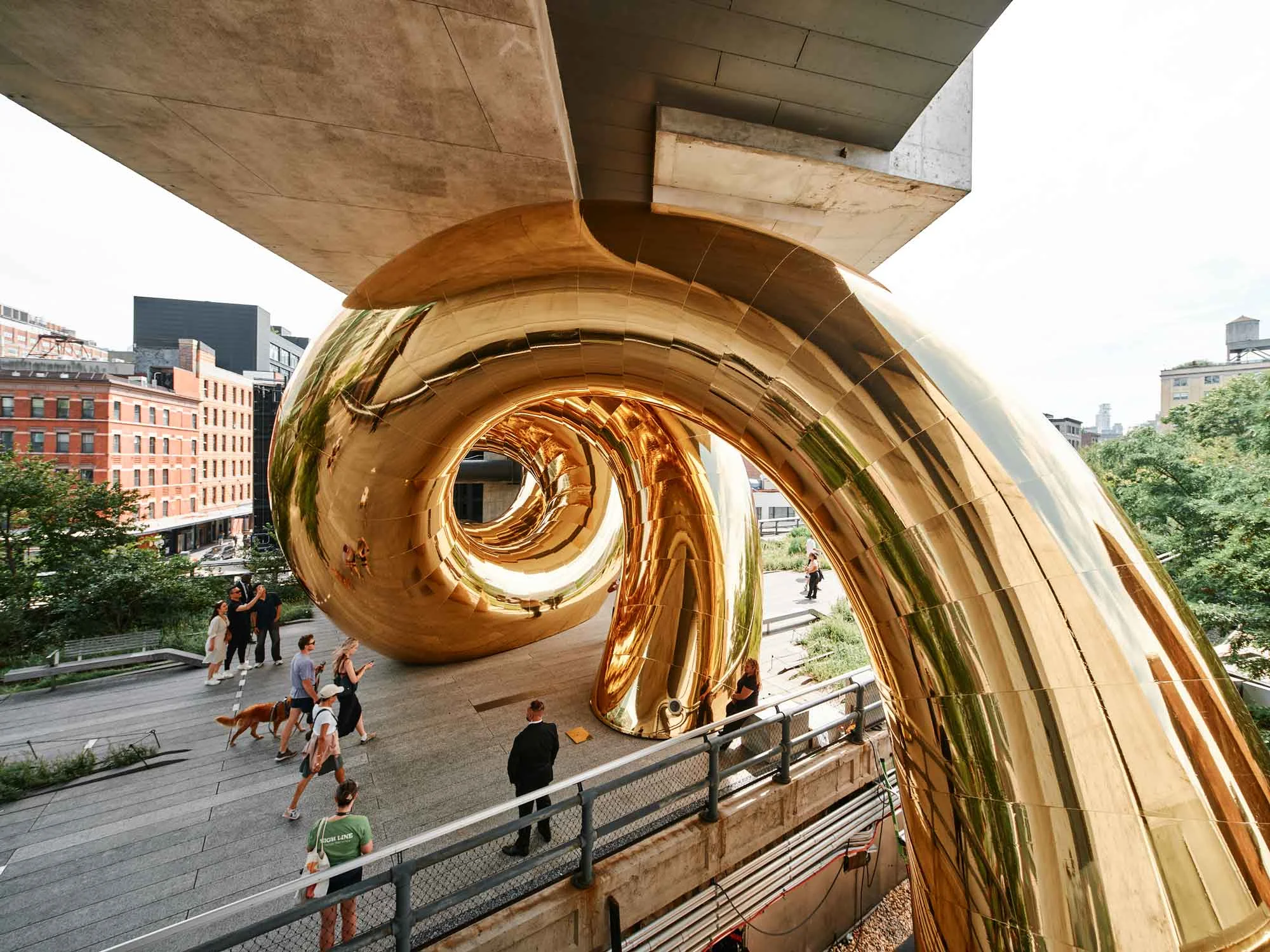 A Giant Gold Coil by Plastique Fantastique Created a Loopy Portal on the High Line