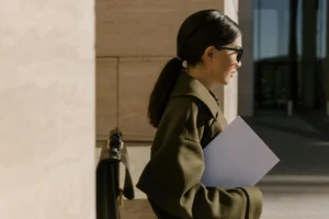 10 Tips Mengenal Lowongan Kerja Asli dan Penipuan di Internet